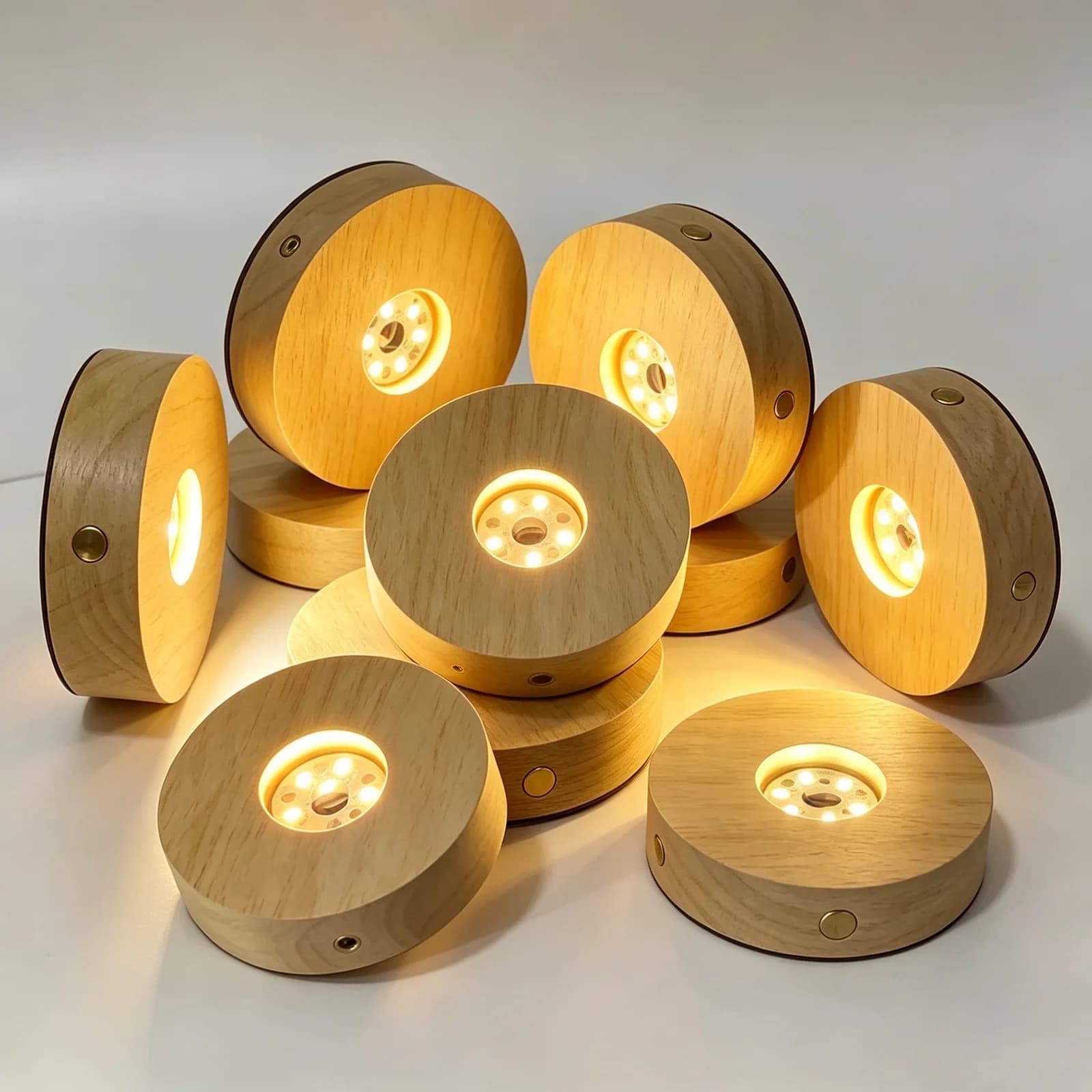 Giá Đỡ Pha Lê LED Đế Gỗ Sạc Pin